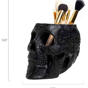 Skull Makeup Brush Holder